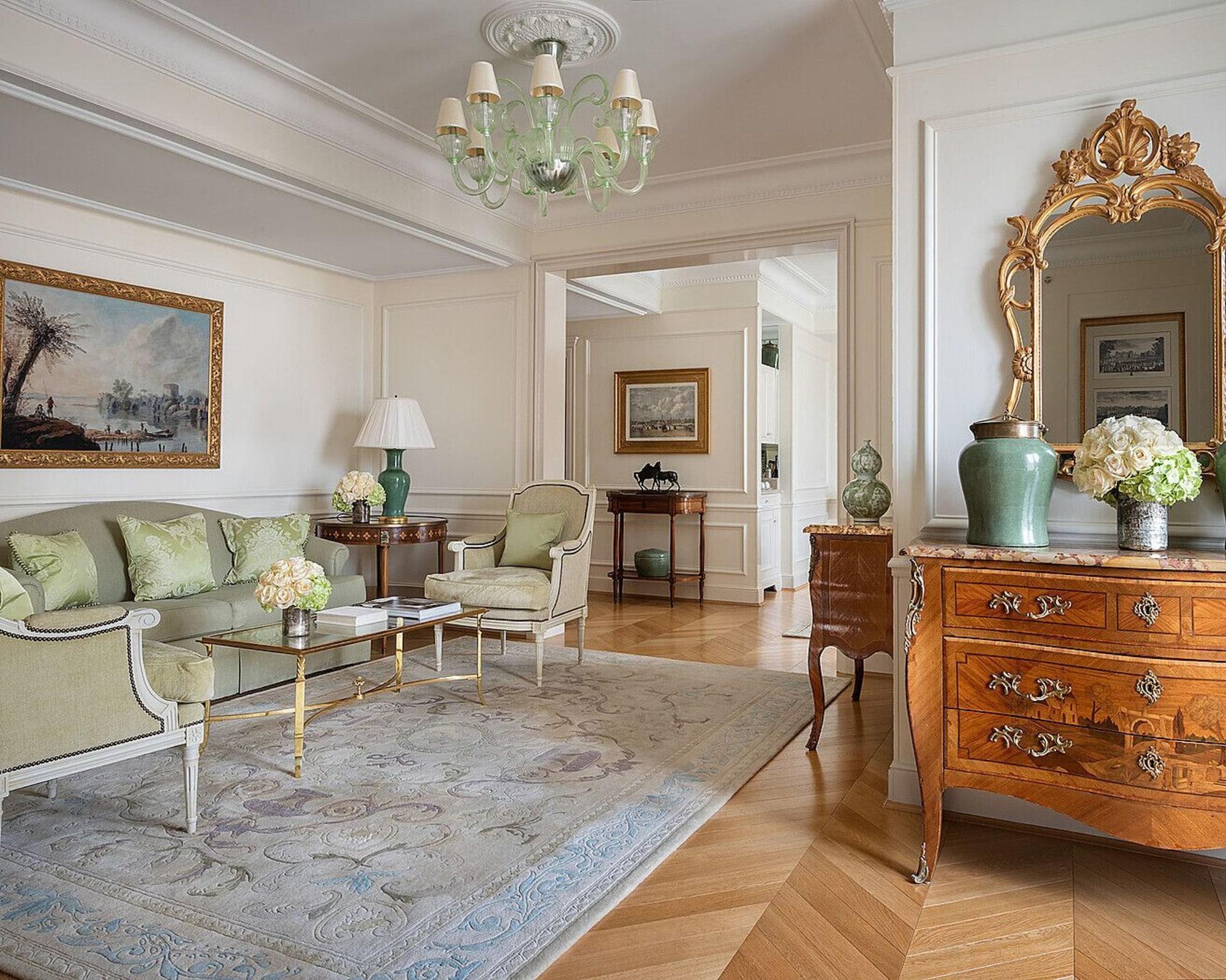 Four Seasons Hotel George V Parigi Esterno foto