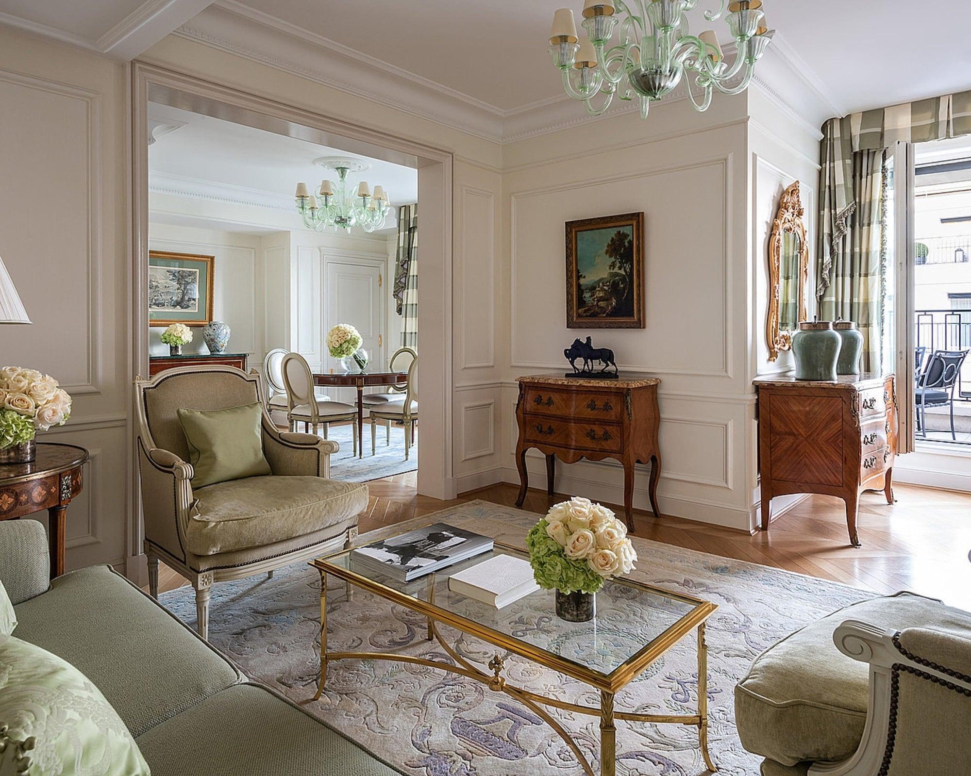Four Seasons Hotel George V Parigi Esterno foto