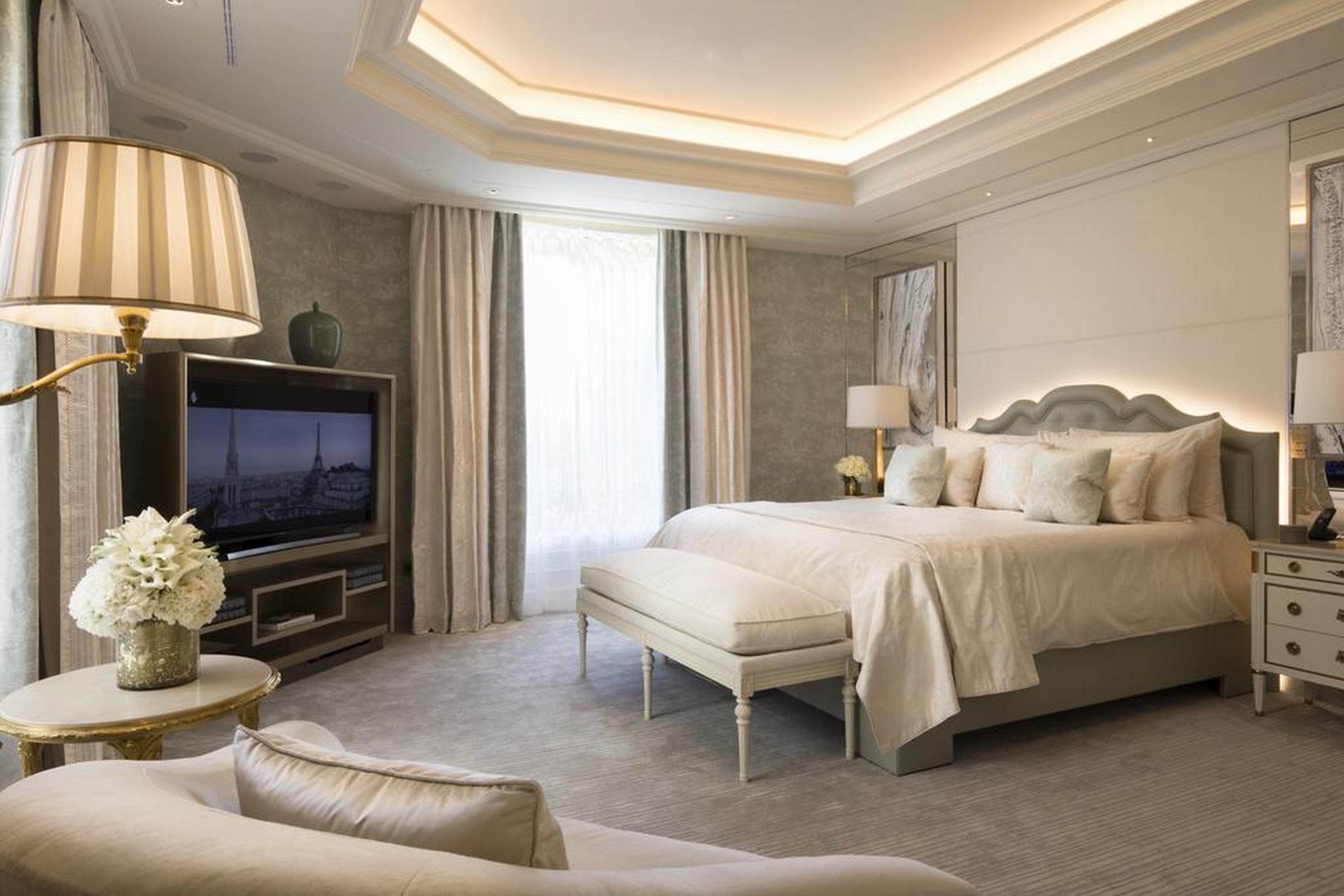 Four Seasons Hotel George V Parigi Esterno foto