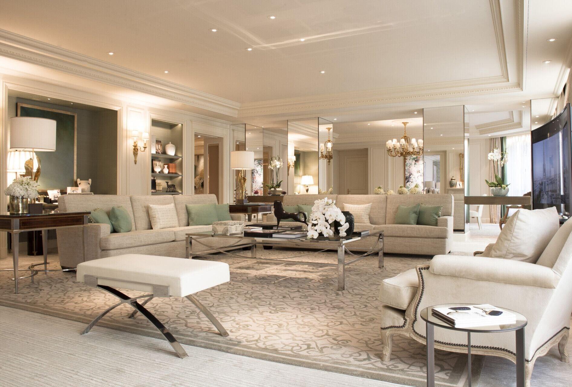 Four Seasons Hotel George V Parigi Esterno foto