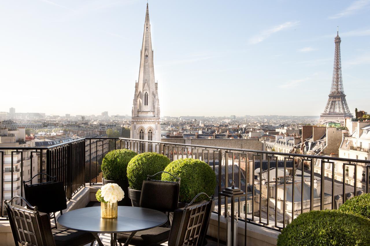 Four Seasons Hotel George V Parigi Esterno foto
