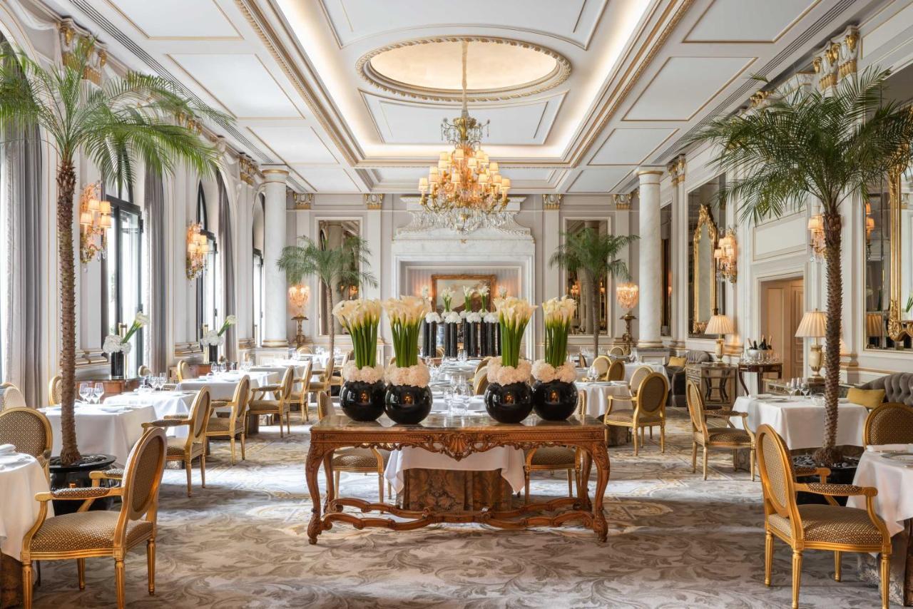 Four Seasons Hotel George V Parigi Esterno foto